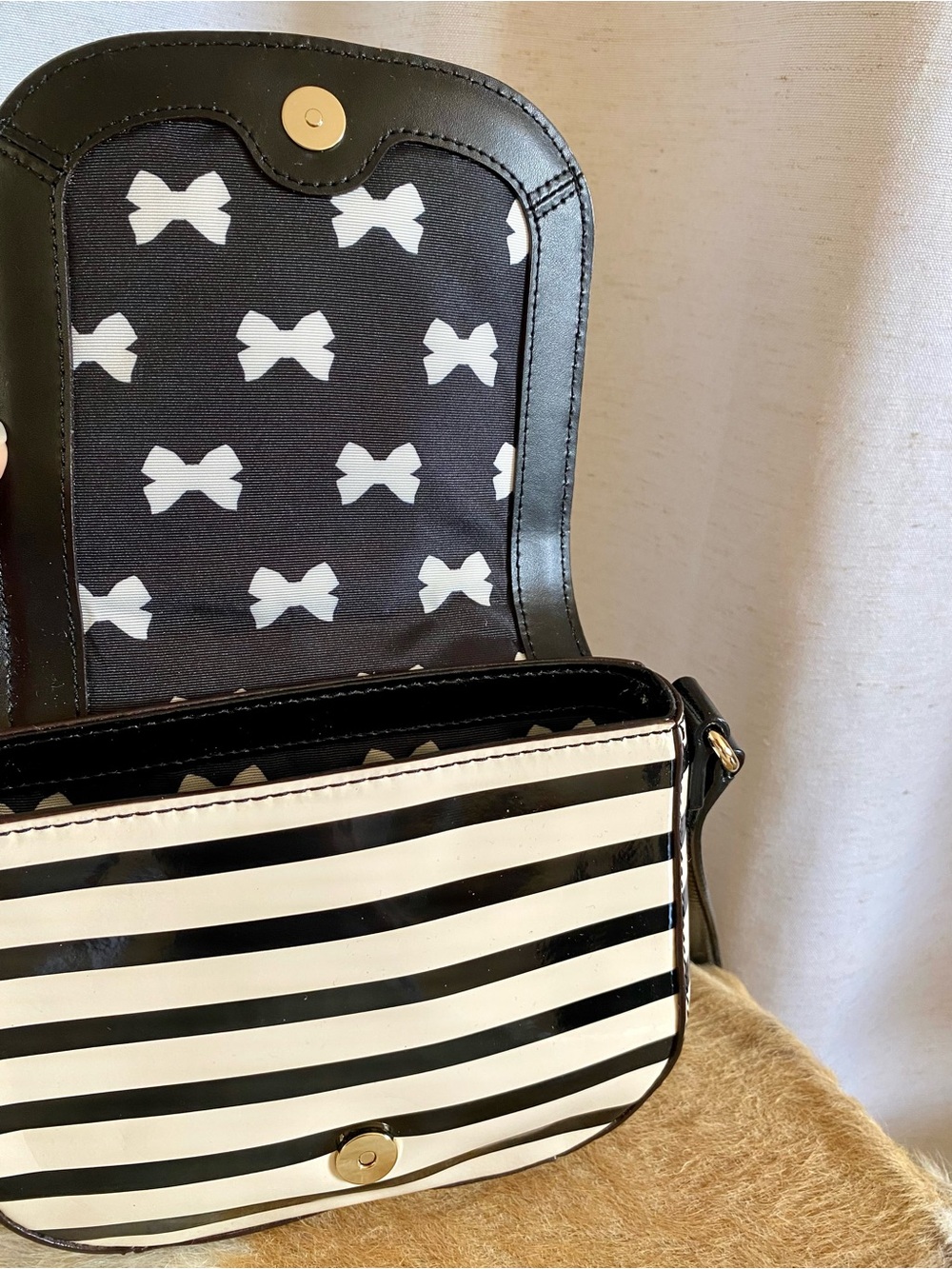 Kate Spade Chelsea Park Crossbody Jade Bow Patent Leather Micro Bag Purse NWT